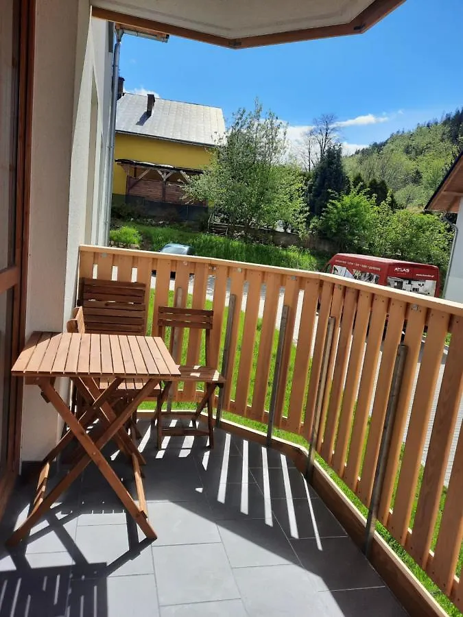 Krysztal A10, Garaz Apartment Karpacz