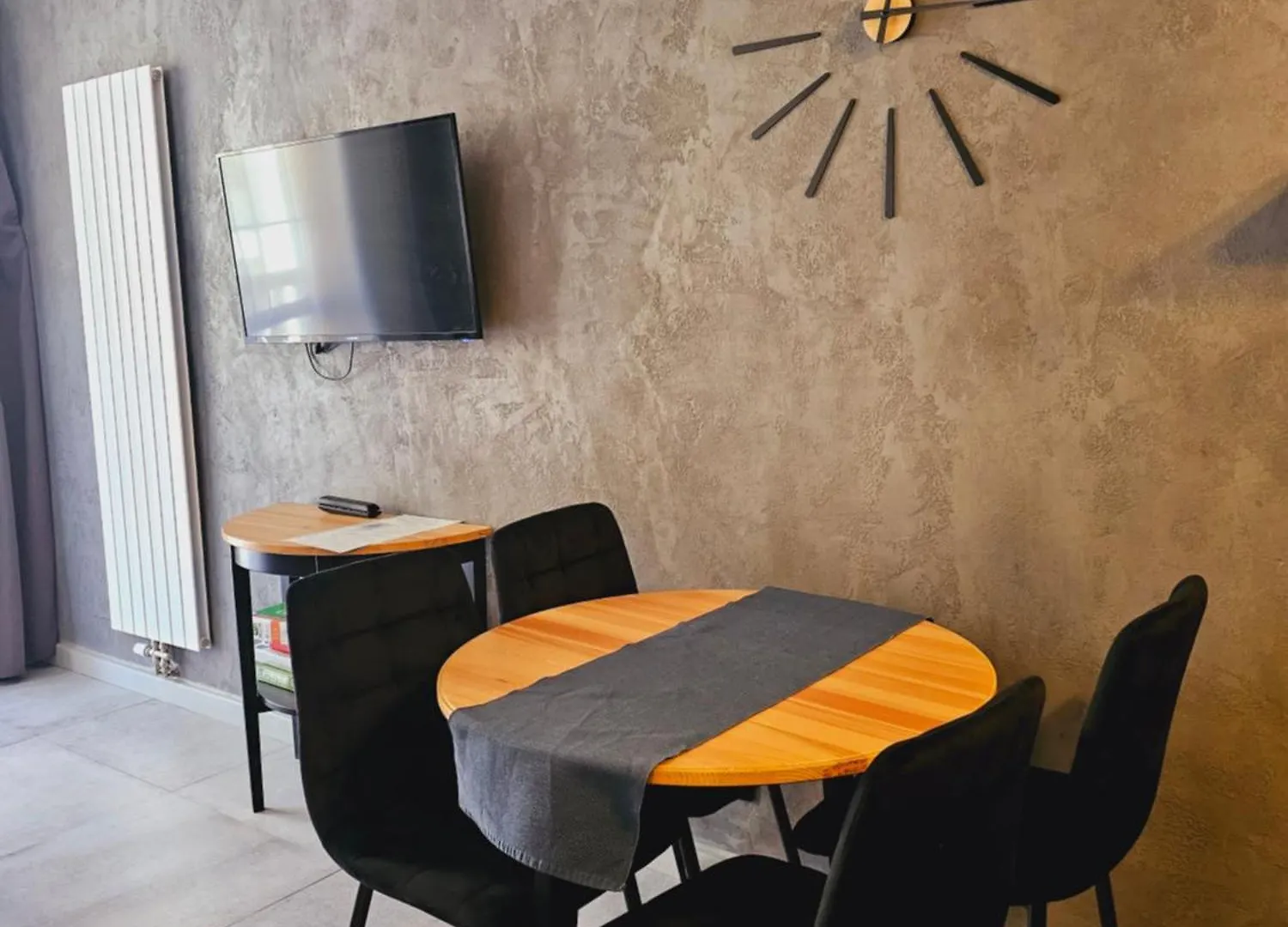 Krysztal A10, Garaz Apartment Karpacz